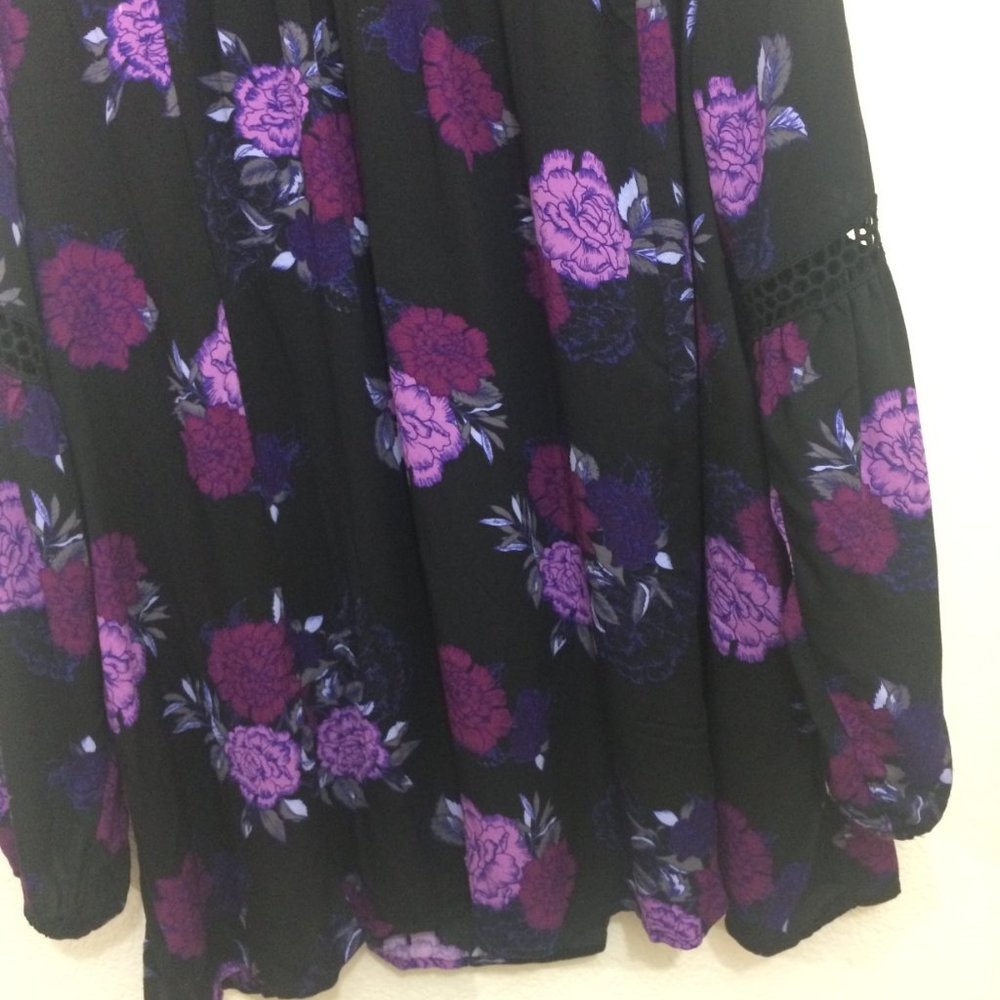 Torrid Boho Tunic Blouse Black / Plum Floral NWOT - Picture 12 of 14